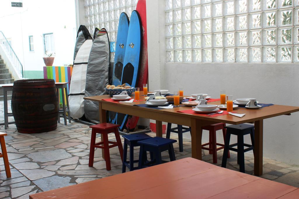 Foz Surfcamp Hotel Foz do Arelho Buitenkant foto